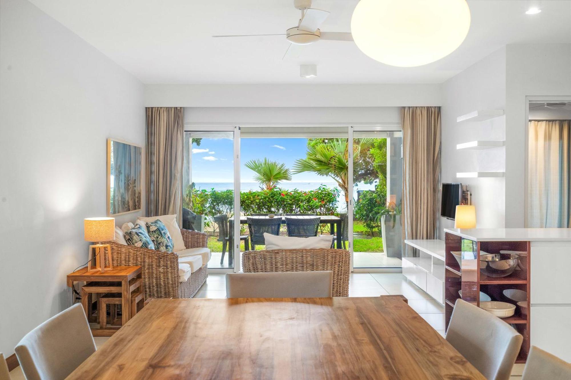 Kanope Bay - Holiday Beachfront Apartments Pointe aux Biches Exterior foto